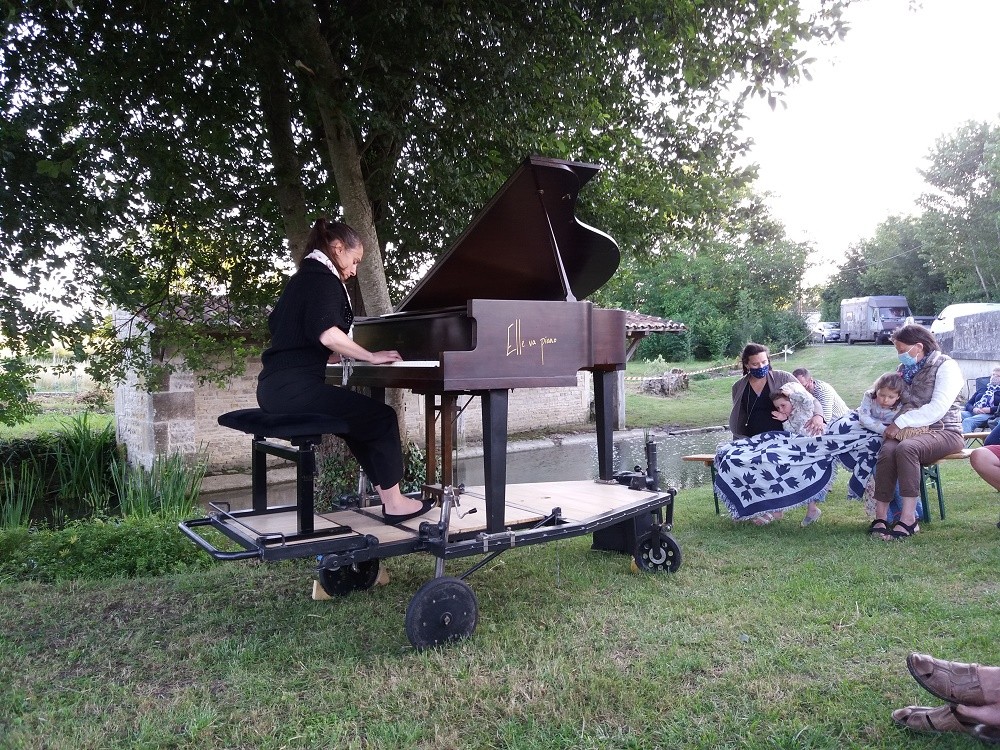 ALICE ROSSET Pianiste au lavoir