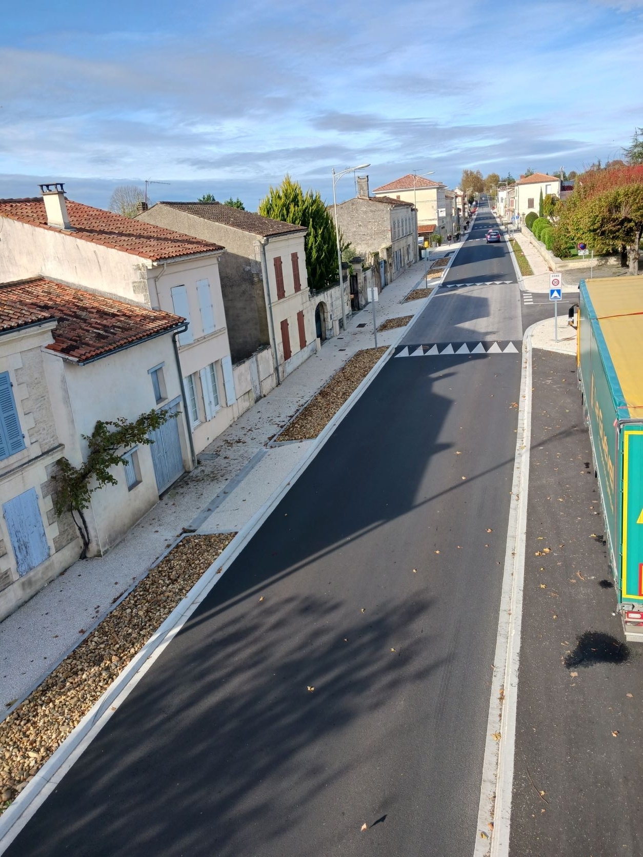 Bourg avec un autre visage