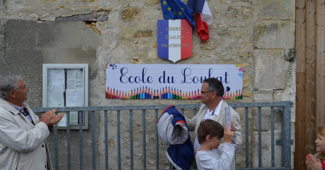 École du Loubat : la plaque est posée