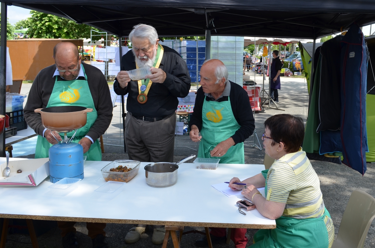 Le jury de la meilleure recette de cagouille d'AlG-le 05-06-2016