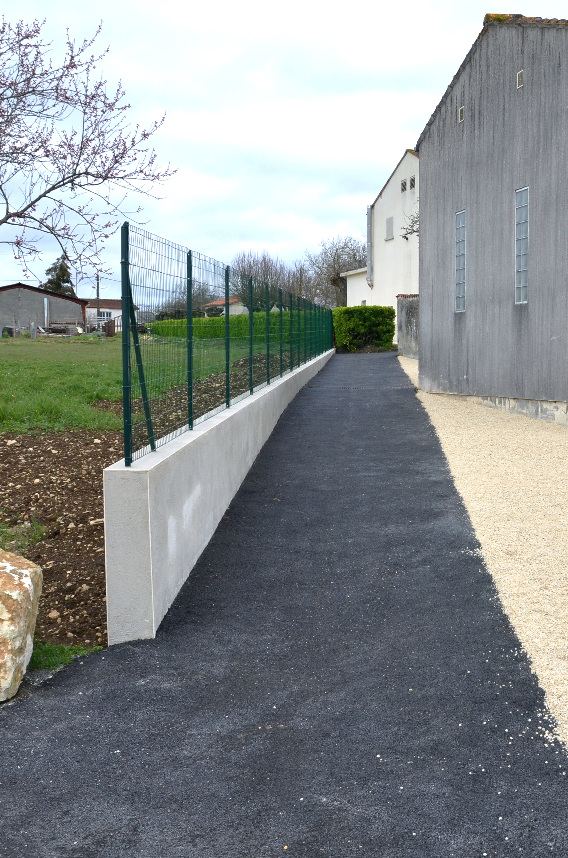 Chemin de l'école au foyer  fin travaux