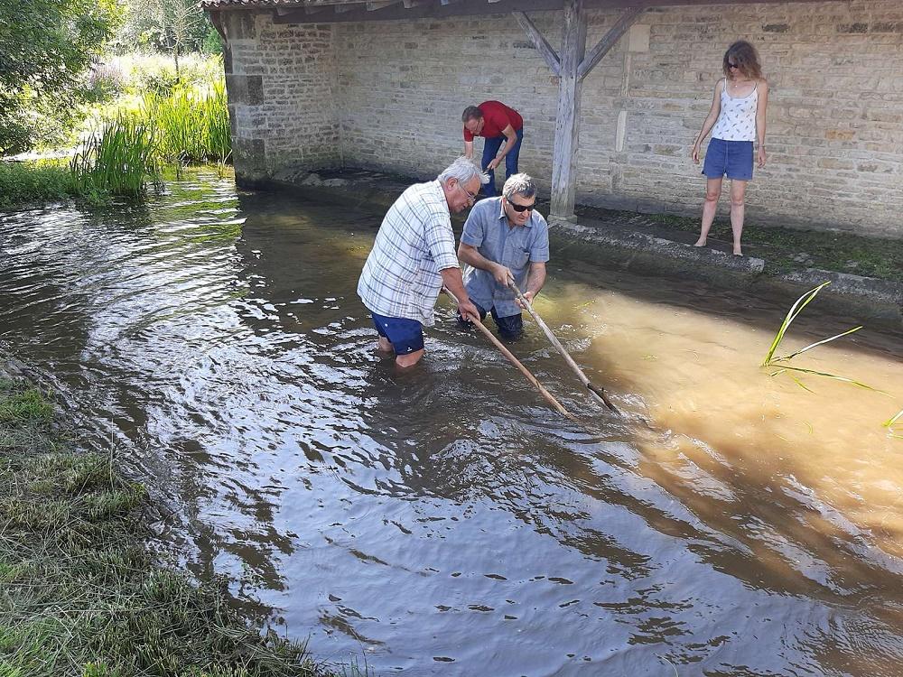 Photo nettoyage lavoir 17072021